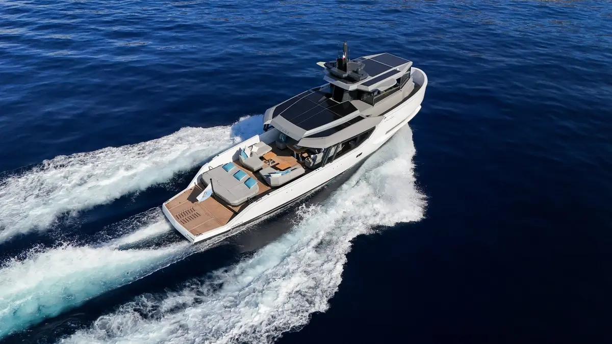 Arcadia Sherpa 60, salon — Mallorca Yachst Hire, Mallorca. Open decks and calm coves along the east coast
