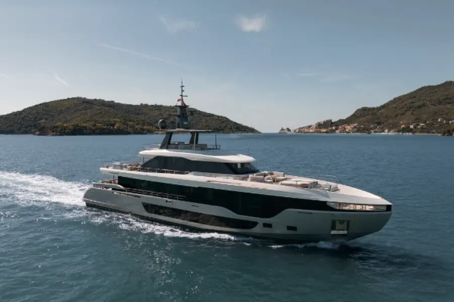 Azimut 116, exterior — Mallorca Yachst Hire, Mallorca. Thirty-six metres of speed toward Formentor's cliffs