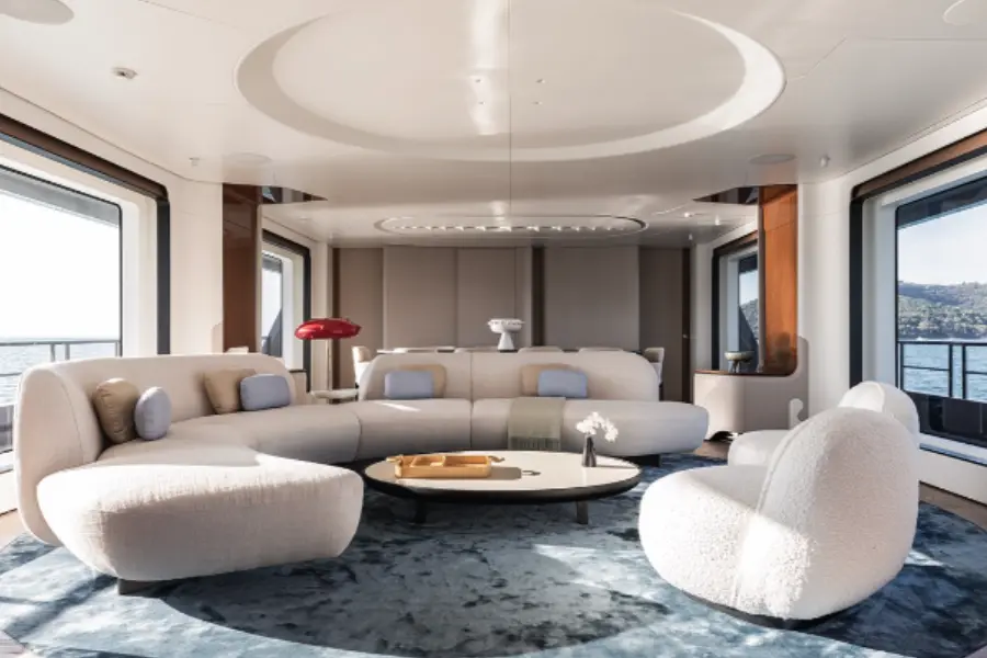 Azimut 116, main deck — Mallorca Yachst Hire, Mallorca. Thirty-six metres of speed toward Formentor's cliffs