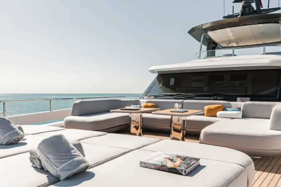 Azimut 116, aft deck — Mallorca Yachst Hire, Mallorca. Thirty-six metres of speed toward Formentor's cliffs