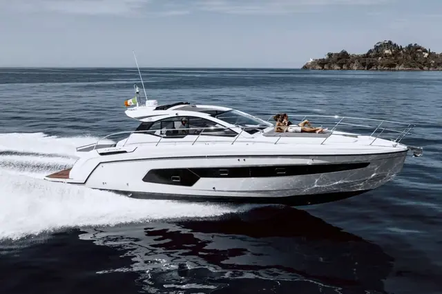 Azimut 45 — Mallorca Yachst Hire, Mallorca