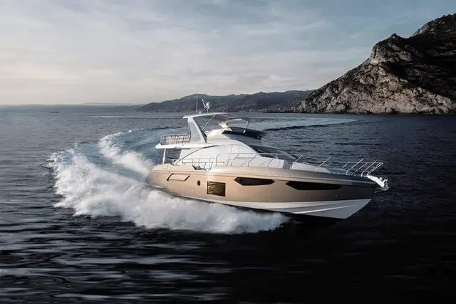 Azimut 60 — Mallorca Yachst Hire, Mallorca