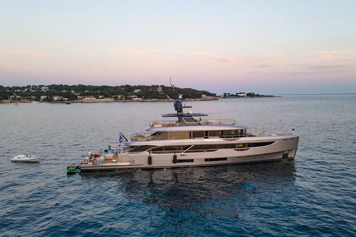 Oasis 40, exterior — Mallorca Yachst Hire, Mallorca. Open-deck living for Tramuntana sunsets off Illetes