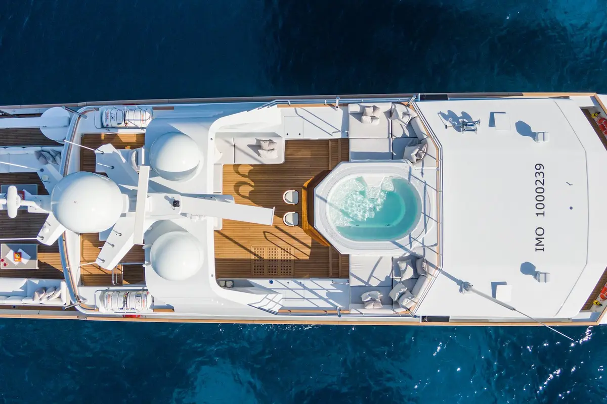 Emerald, aft deck — Mallorca Yachst Hire, Mallorca. Fifty metres of deck above Formentor's cliffs
