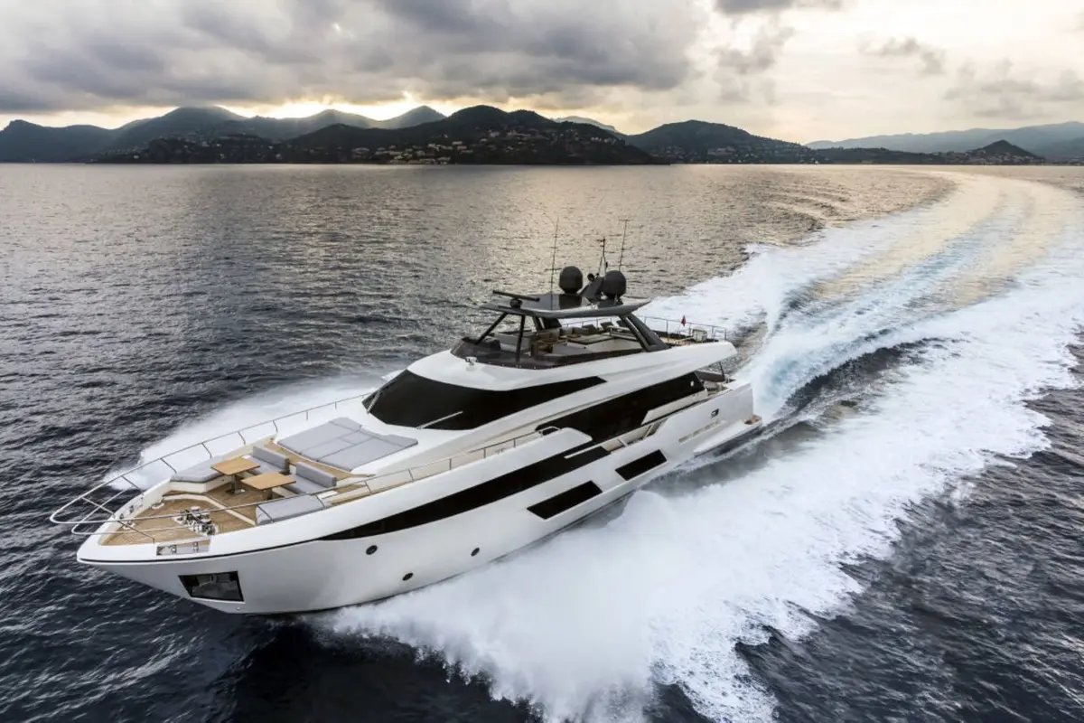 Ferretti 920, main deck — Mallorca Yachst Hire, Mallorca. 28 Metres of Flybridge Calm Toward Formentor's Cliffs