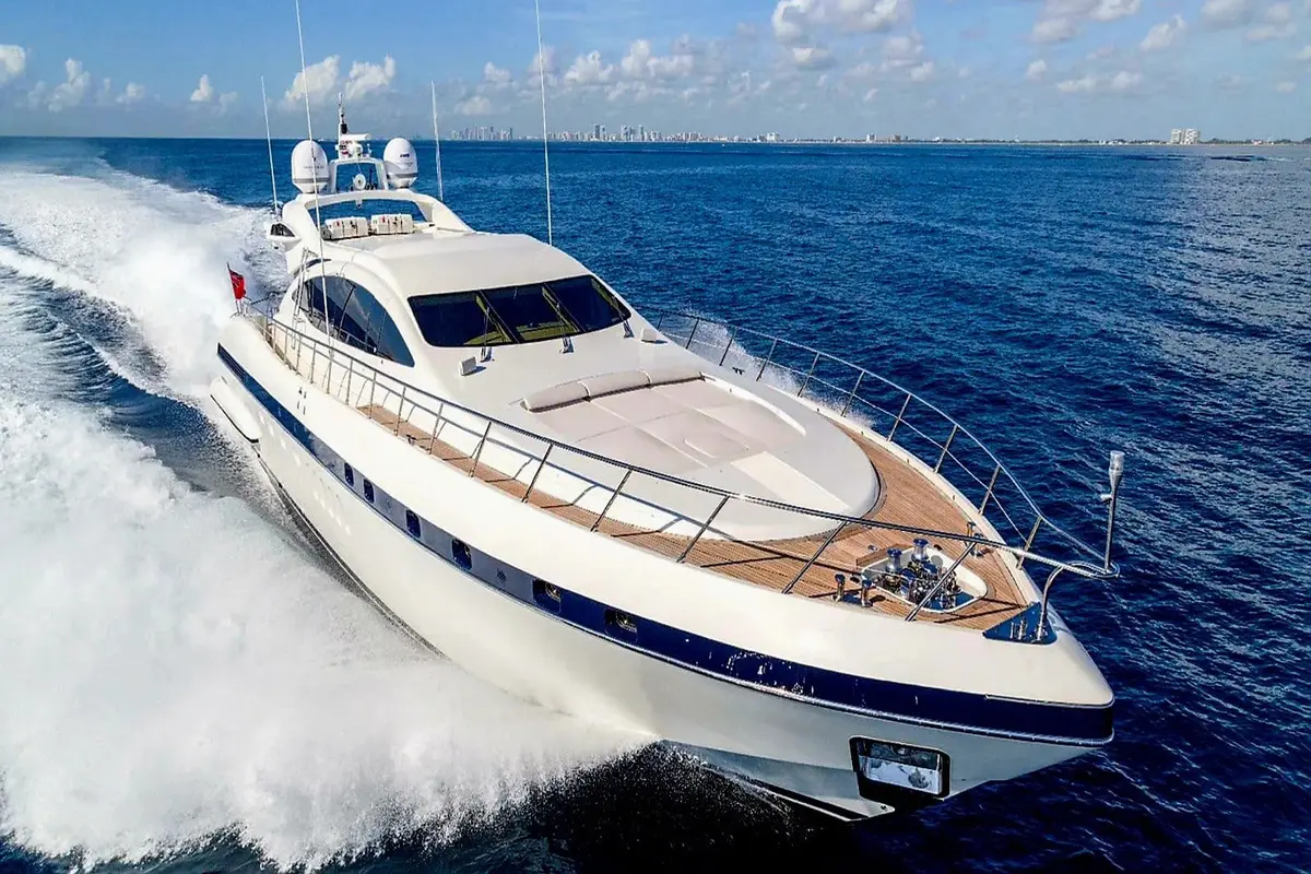 Mangusta 92, main deck — Mallorca Yachst Hire, Mallorca. Fast lines to Formentor before the afternoon breeze