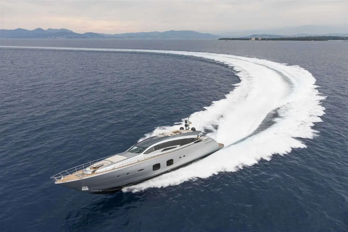 Pershing 108, main deck — Mallorca Yachst Hire, Mallorca. Fast lines to Formentor, sunset spray on deck