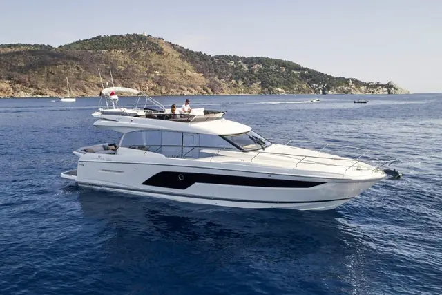 Prestige 590 Fly — Mallorca Yachst Hire, Mallorca