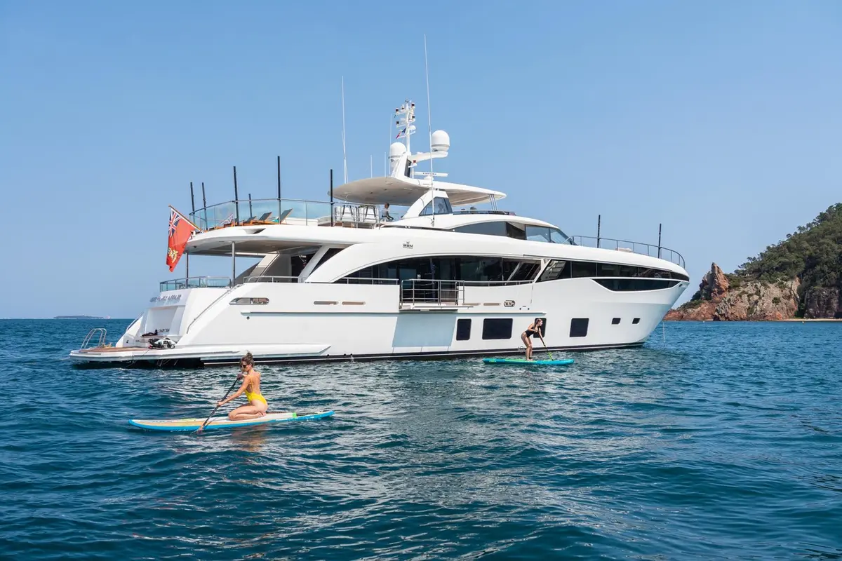 Princess 35M, flybridge — Mallorca Yachst Hire, Mallorca. Twelve guests, wide decks, Cabrera-bound at dawn