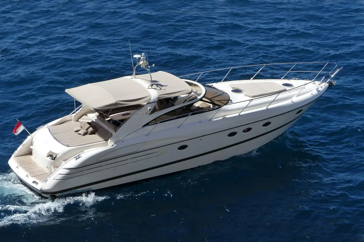 Princess 50, salon — Mallorca Yachst Hire, Mallorca. East Coast Cala Hopping From Porto Cristo To Cala Pi