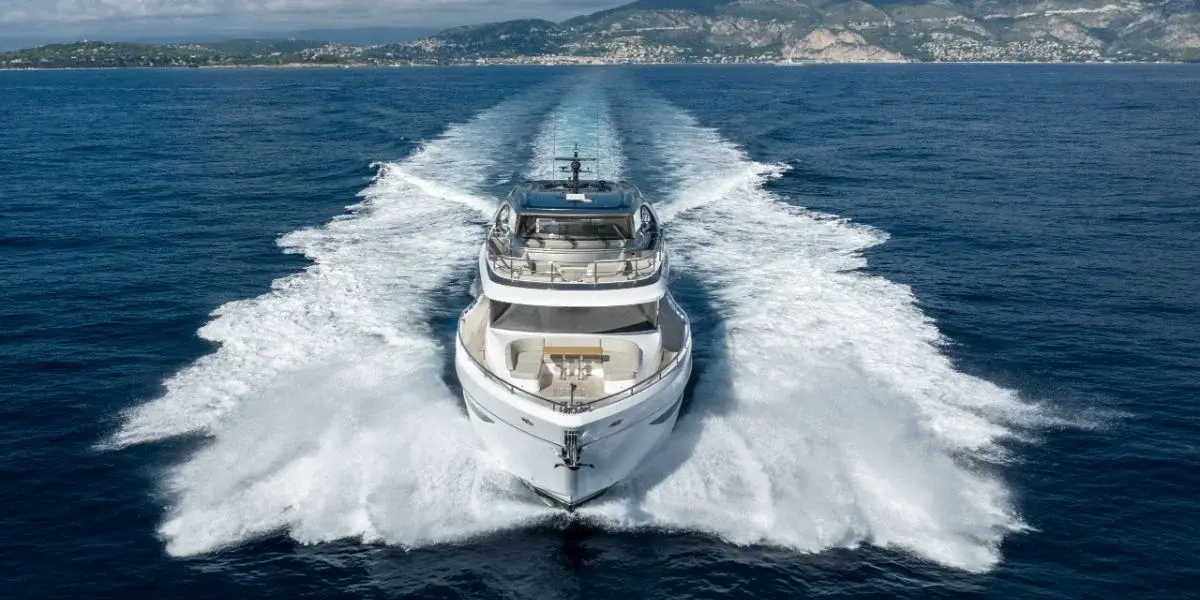 Princess Y80, aft deck — Mallorca Yachst Hire, Mallorca. Sport-yacht speed for sunset runs to Illetes