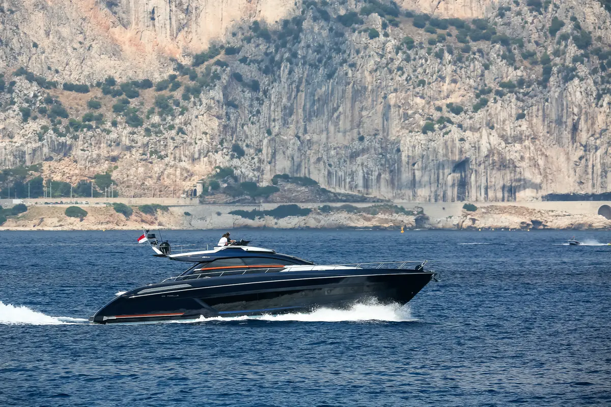 Ribelle 66, main deck — Mallorca Yachst Hire, Mallorca. Sleek sport hull for sunset runs to Illetes