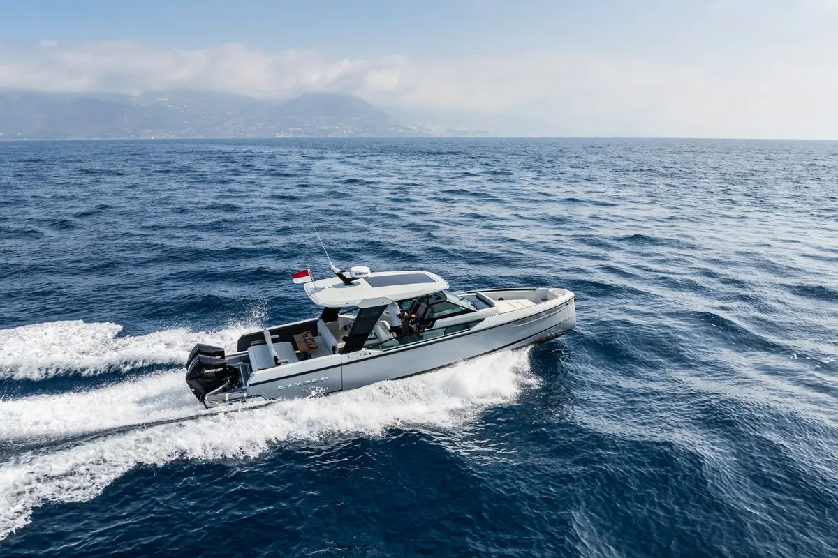 Saxdor 320, aft deck — Mallorca Yachst Hire, Mallorca. Fast Bay of Palma runs to Illetes by afternoon
