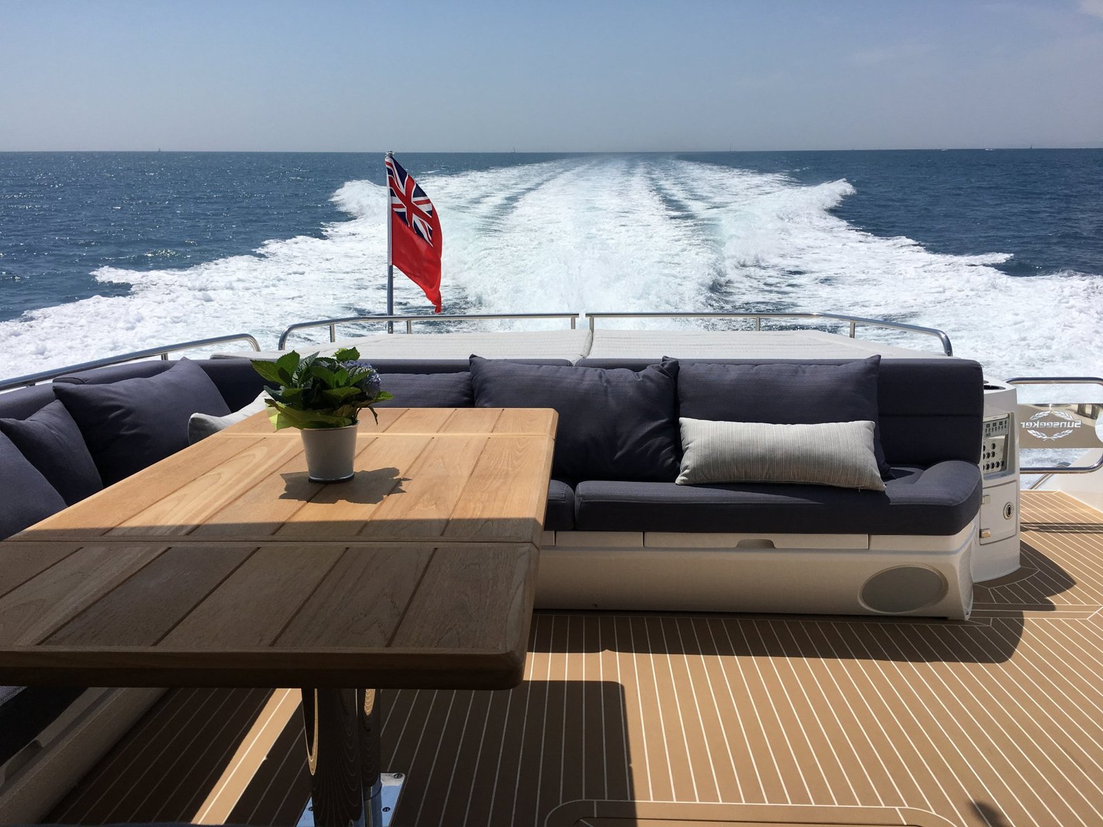 Sunseeker 68