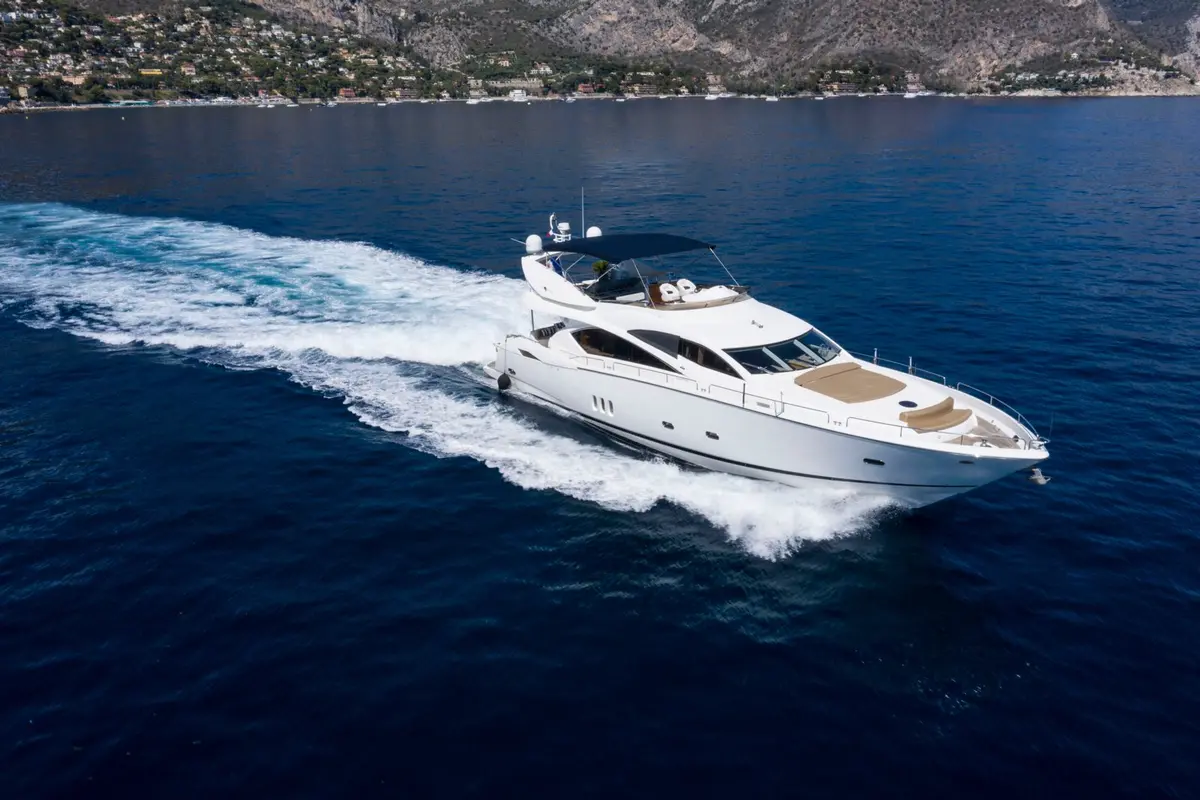 Sunseeker 82, aft deck — Mallorca Yachst Hire, Mallorca. Fast lines to Cap Formentor before sunset