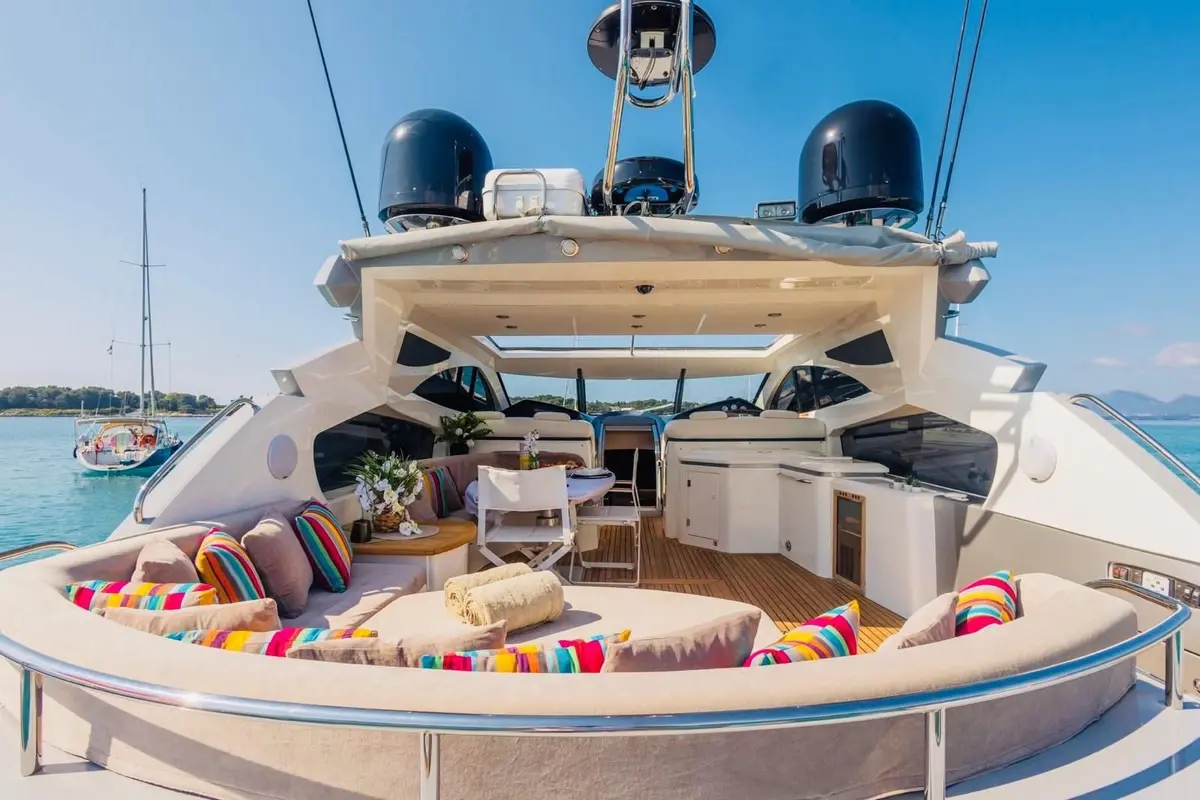 Sunseeker Predator 68, aft deck — Mallorca Yachst Hire, Mallorca. Fast runs to Illetes before the sun peaks