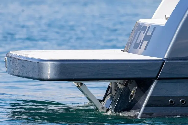 Vandutch 48, main deck — Mallorca Yachst Hire, Mallorca. Sleek open decks for Bay of Palma sunset runs